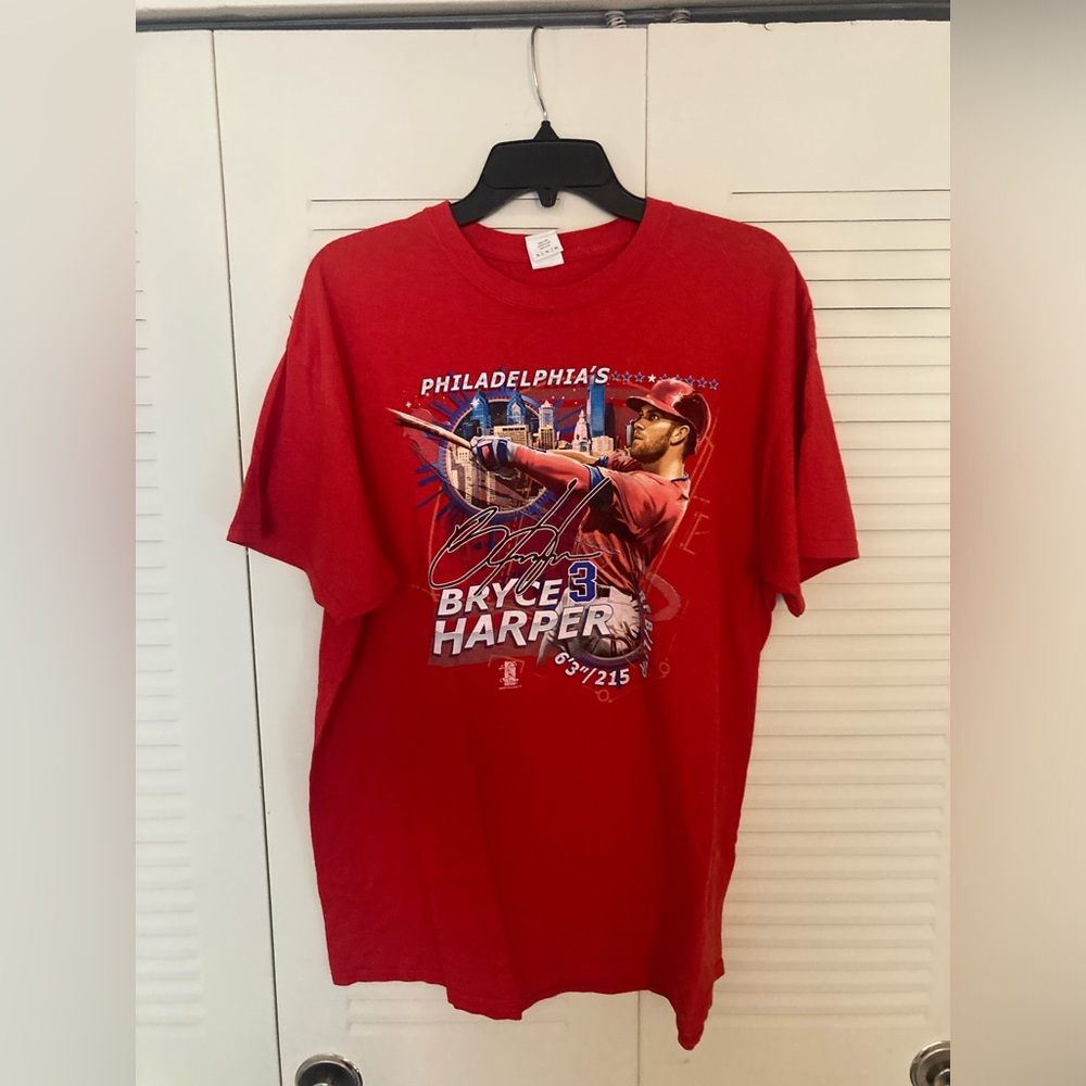 Men’s 2019 Phillies Bryce Harper graphic t shirt Sz. XL